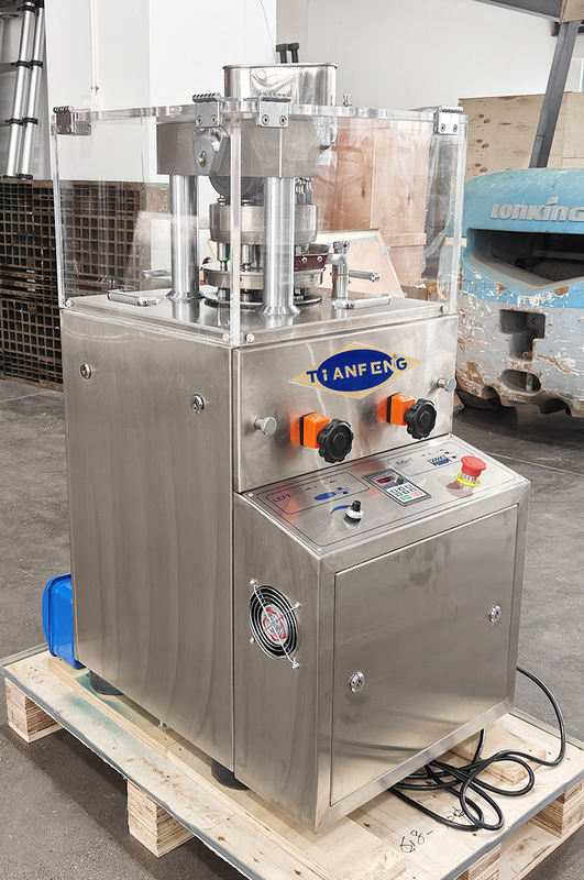 อัตโนมัติ Rotary Tablet Press Machine สําหรับผลิตน้ําตาลเกลือ Med Batch
