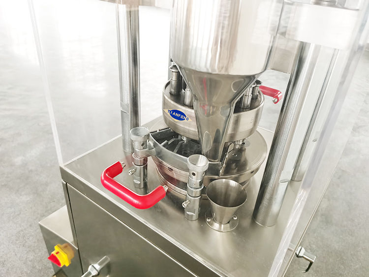 เครื่องอัดเม็ดยาแบบปรับแต่งได้ พร้อมแม่พิมพ์ 9 ชุด และกำลังการผลิตสูงสุด 12600 เม็ด ขนาด 480×635×1100 มม.