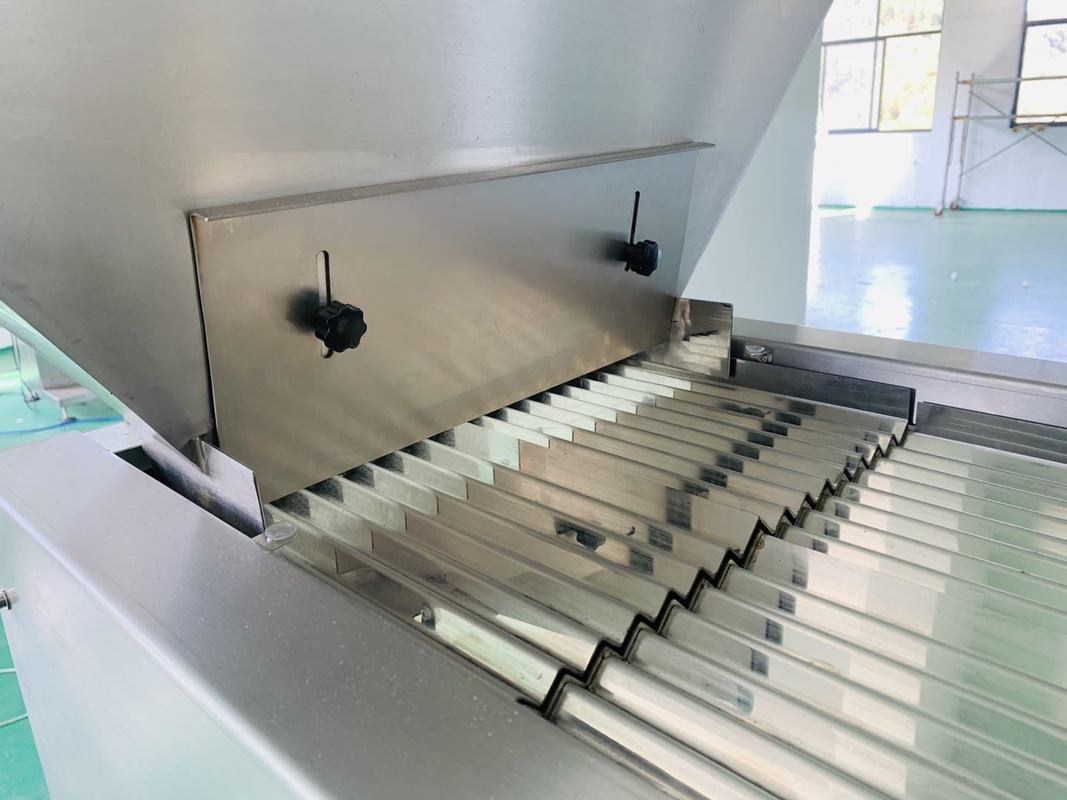 50HZ/60HZ เครื่องนับความดันและเครื่องเติม 10-120 ขวด/นาที ความจุในการเติมอย่างรวดเร็วและแม่นยํา