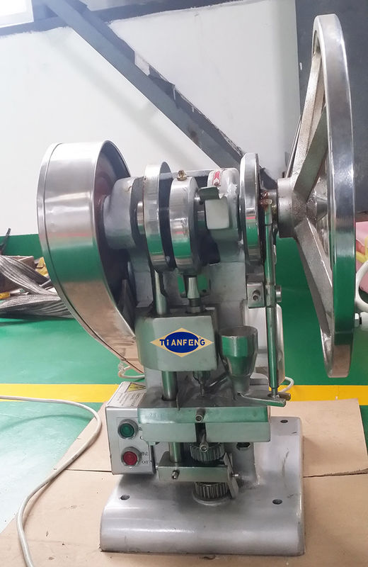 Lab 15KN 5000 ชิ้น / ชั่วโมงแท็บเล็ตขนาดเล็ก Tdp1.5 Tdp 1.5 Pill Press Maker